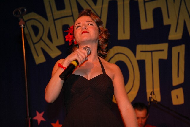 min 2006 11 25 riot 169